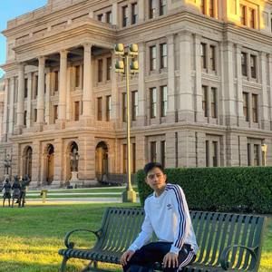 Meet your Posher, Gian lorenz